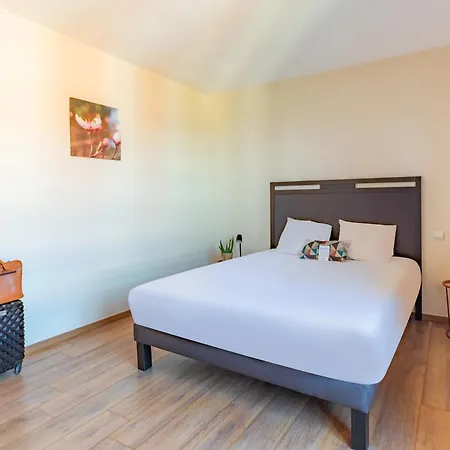 Hotel apartamentowy Appart'city Classic Saint-simon 3*