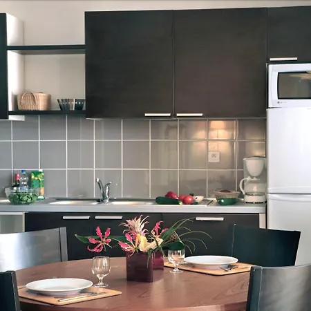 מלון דירות Appart'city Classic Saint-simon 3*